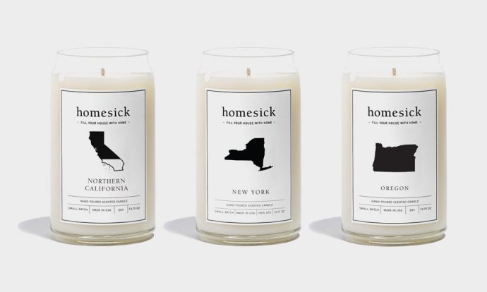 Candles that smell like home are in the tp 25 Gifts Traveling Women will love!