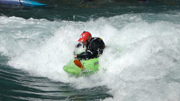 Kayaking the Kananaskis River with the KelloggShow.
