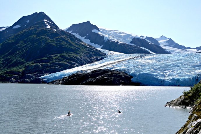 The KelloggShow Family Tells All about Paddling to Portage Glacier in Girdwood, AK!